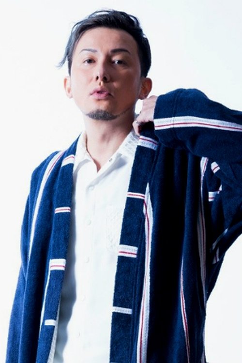 Issa Hentona as Tooru