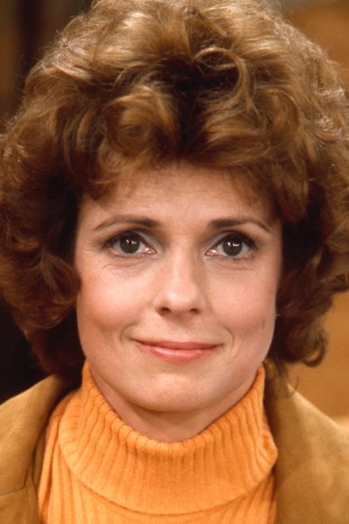Joan Hotchkis as Anna 'Mama' Hartley