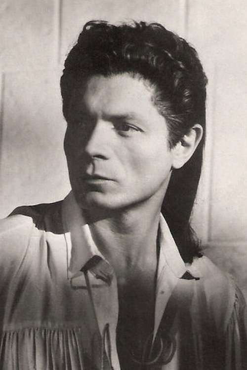 Alain Cuny as Un matelot du « Mirva » (uncredited)