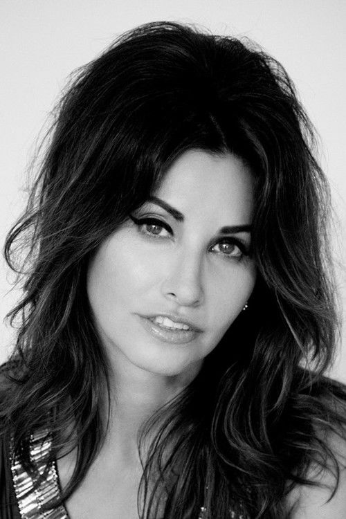Gina Gershon as Amelia Decker