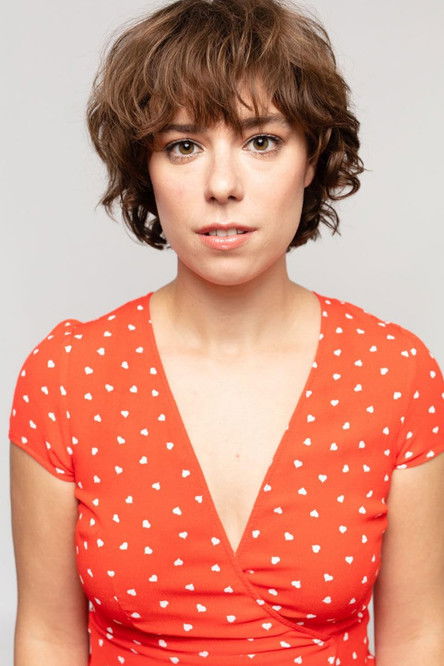 Meg Cashel as Vivian