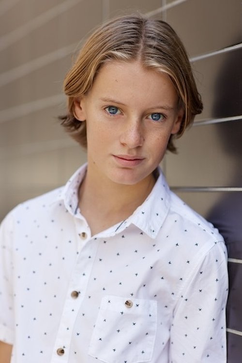 Flynn Curry as Rory