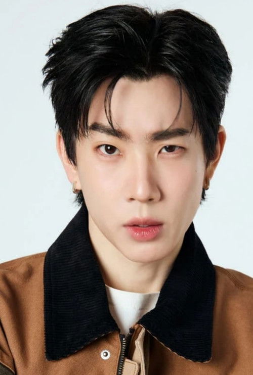 Jumpol Adulkittiporn as Pick