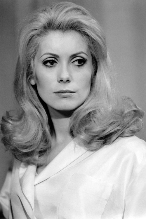 Catherine Deneuve as Bettie