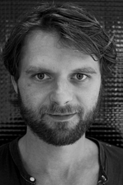 Arend Brandligt as Luuk Zemmler