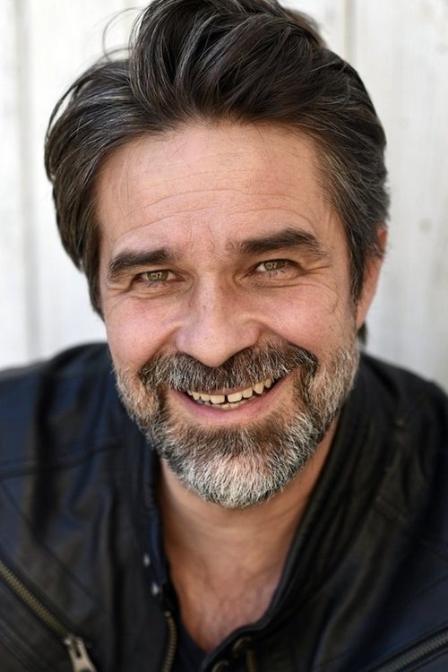 Jérôme Fonlupt as Nathan's father