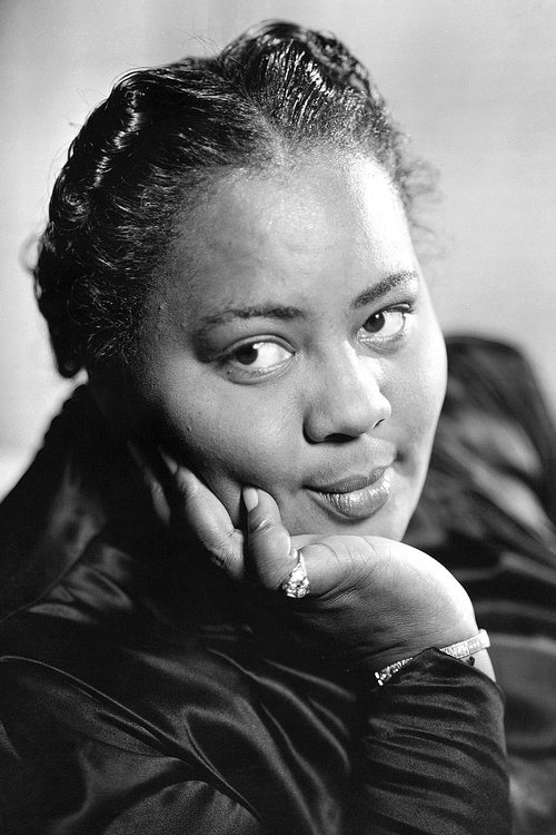 Louise Beavers as Cassey