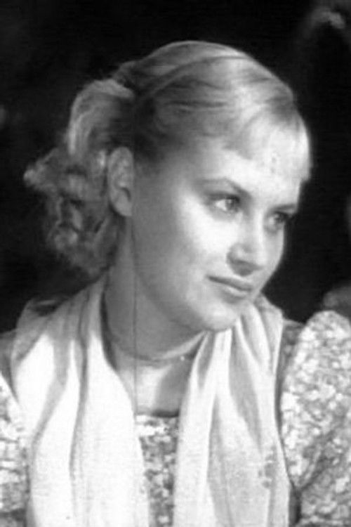 Larisa Yemelyantseva as Sasha Slepnyova