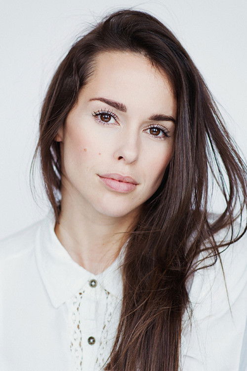 Roxane Gaudette-Loiseau as Catherine Béland