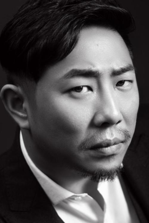 Yang Dachuan as Lu Qingdu