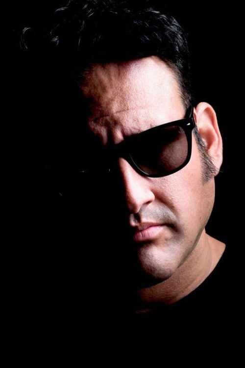 Jimmy Gonzalez as Elvis