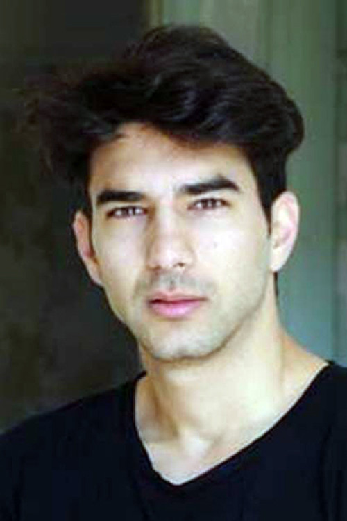 Pavlos Pierros as Αντώνης Καρκαβούλας