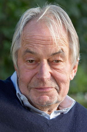 Wolfgang Hartmann as Reinhardt Schönbeck