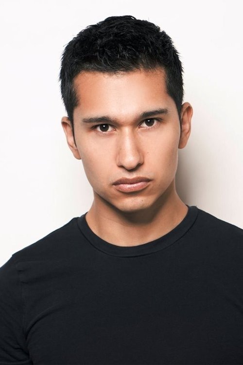 Alan Ramírez as Octavio