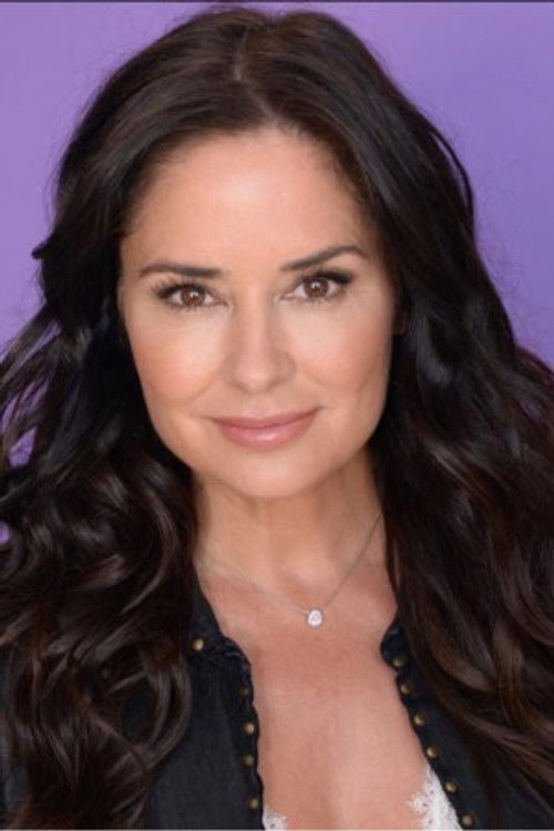 Tanya Memme as Maria