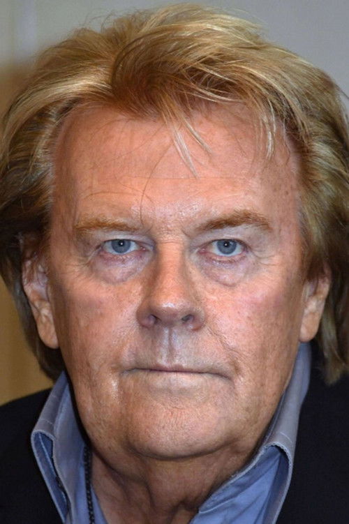 Howard Carpendale as Jonathan Clark