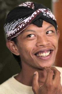 Gogot Suryanto as Karsani