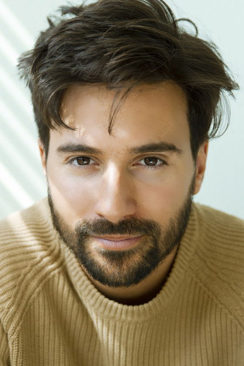 Talo Silveyra as Pedro