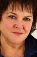 Andrée Pelletier as Juliette, Lucie's sister