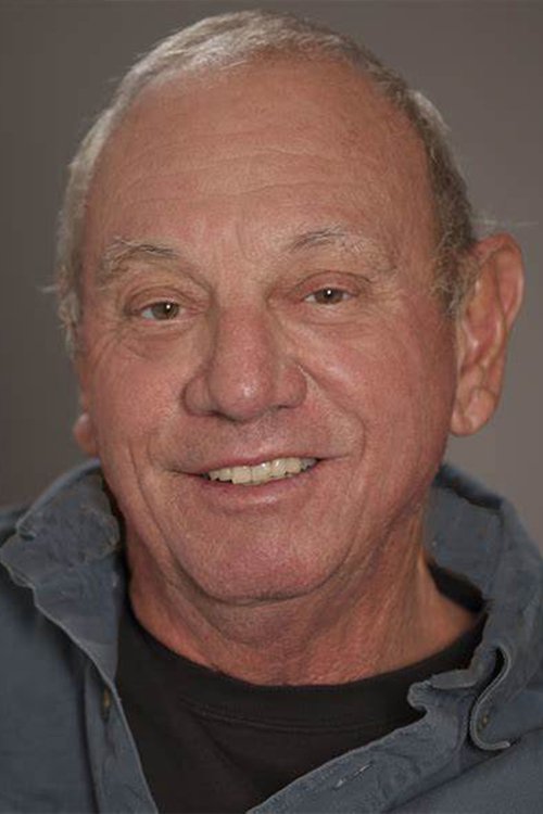 Jim Wilkey as Lonnie