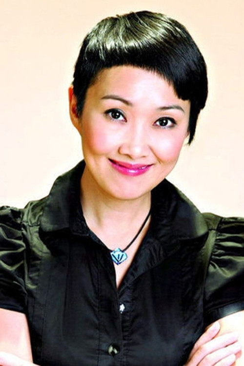 Olivia Yan as Psychiatrist