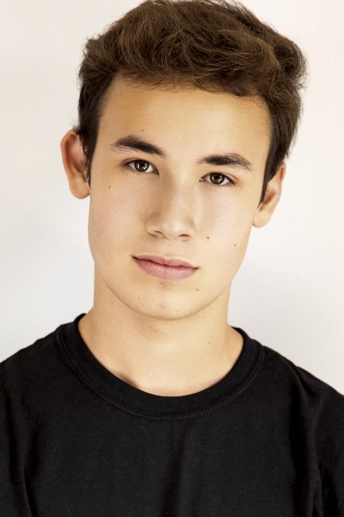 Jasper Newell as Boy