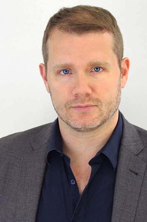 Ian Campbell Dunn as Pete McGuinness