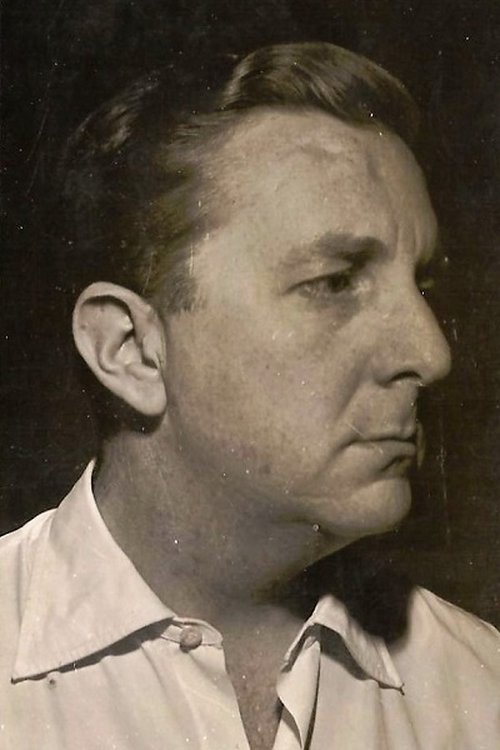 Javier Loyola as Don Emilio