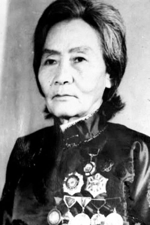 Minjuuriin Bold as episode (uncredited)