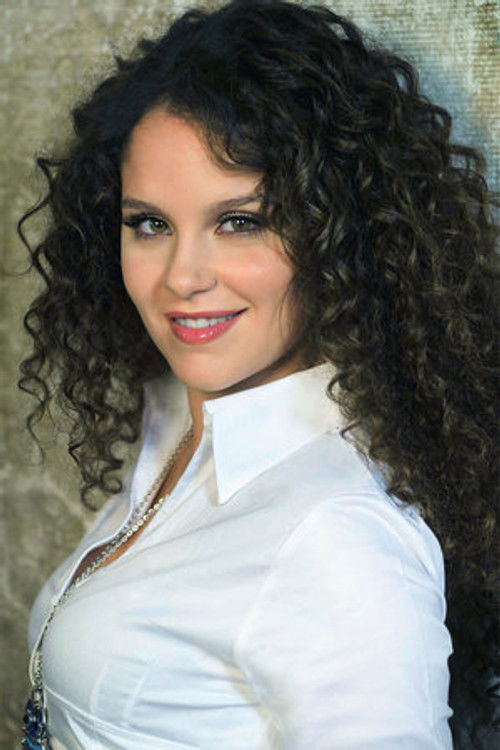 Giulia Luzi as Giulietta