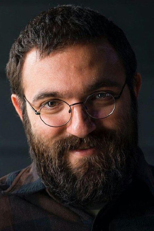 Maziar Seyedi as Ashkan Misaghi