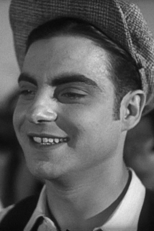 José Amaro as Chico