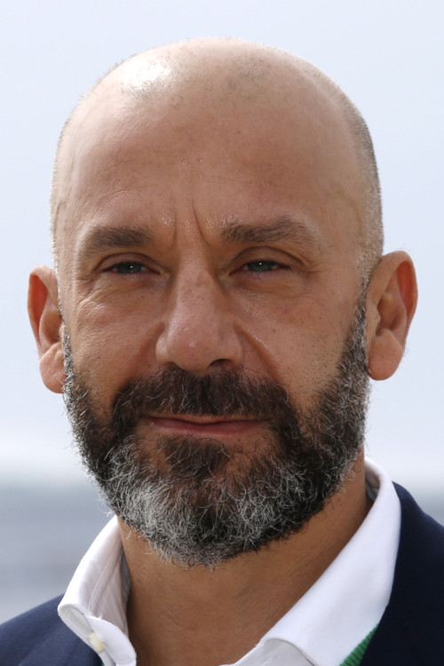 Gianluca Vialli as Self