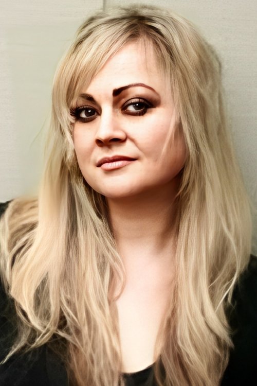 Aubree Miller as Cindel Towani