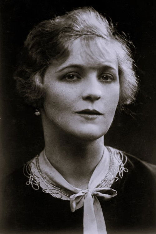 Margaret Bannerman as Ellamae Scott