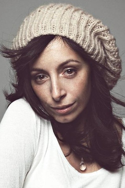 Maureen Diot as Maya