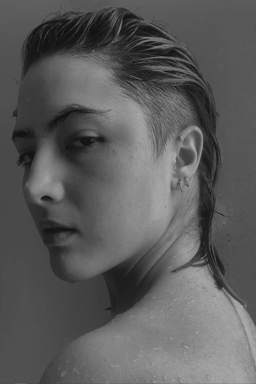 Melanie Montalvo as Aura