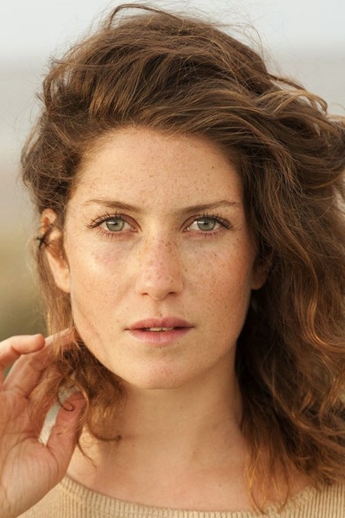 Anna Berentina as Handlet pige