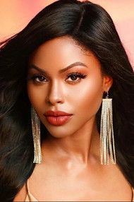 London Summers as Theresa