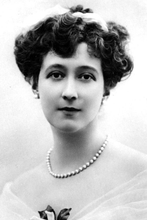 Ellis Jeffreys as Lady Ellerslie
