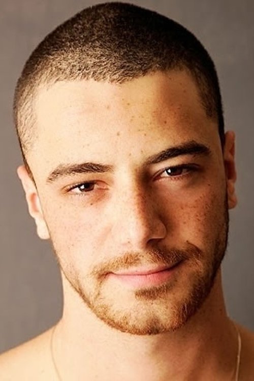 Felipe Titto as Tuto