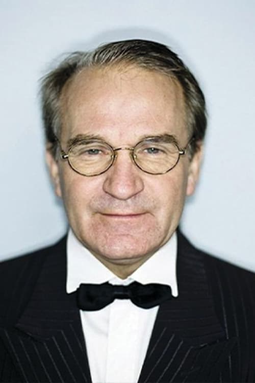 Alain L'Yle as American Officer