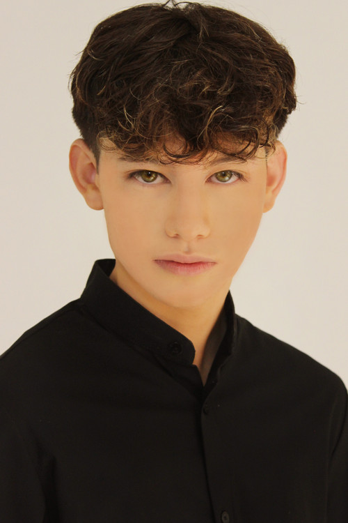 Ari Diazleal as Cuervo