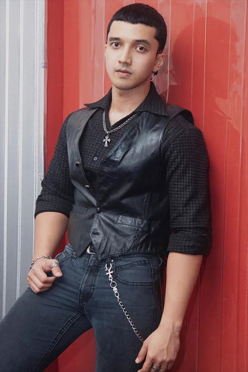 Lê Minh Quân as Self - Contestant