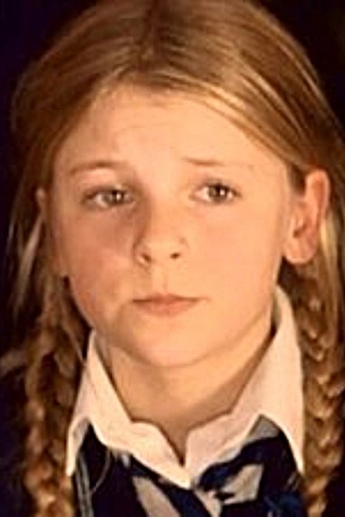 Holly Mackie as Tara