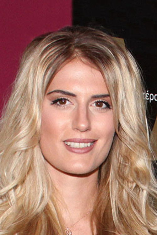 Eleonora Antoniadou as Mirto