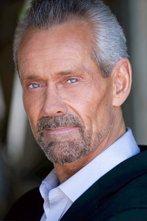 Markus Parilo as Detective Riley