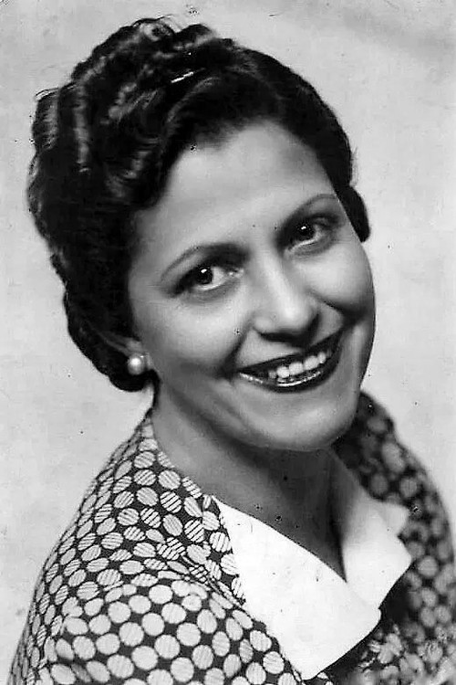 Guadalupe Muñoz Sampedro as Amalia