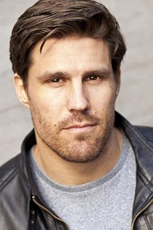 Mike Rylander as Ted Murray