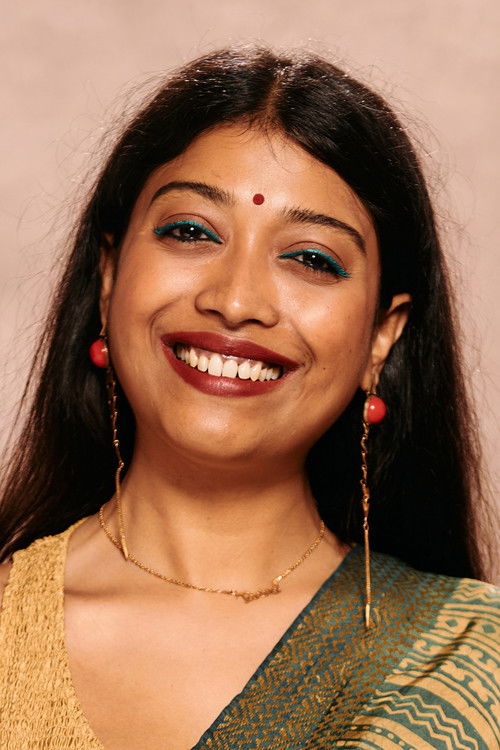 Aanon Siddiqua as Renu (The Daughter)